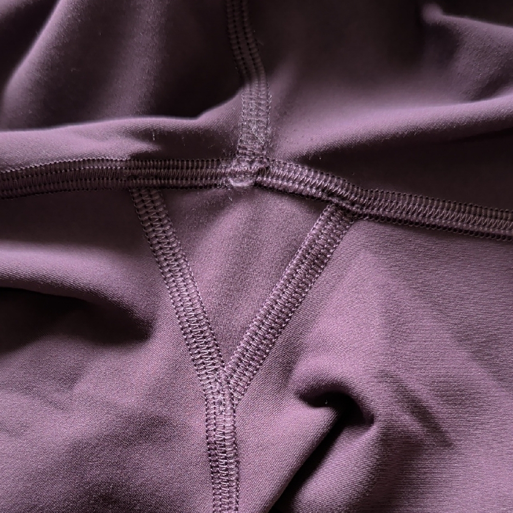 Lululemon Wunder Train High-Rise Crop in Grape Thistle EUC - Picture 5 of 7